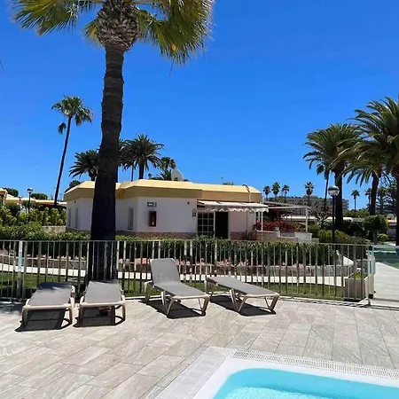 Casa Queer With Pool Near Yumbo Lejlighed