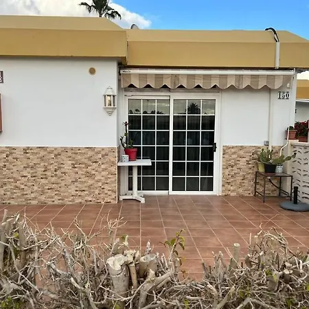 Casa Queer With Pool Near Yumbo